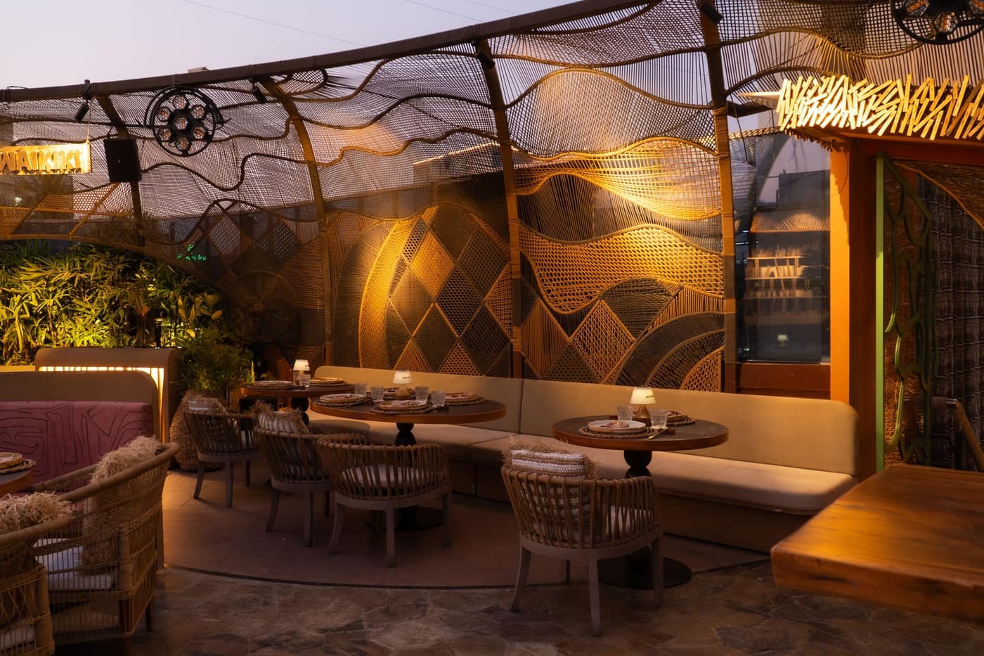 The Nest at Waikiki – Modern Roof Lounge Seating